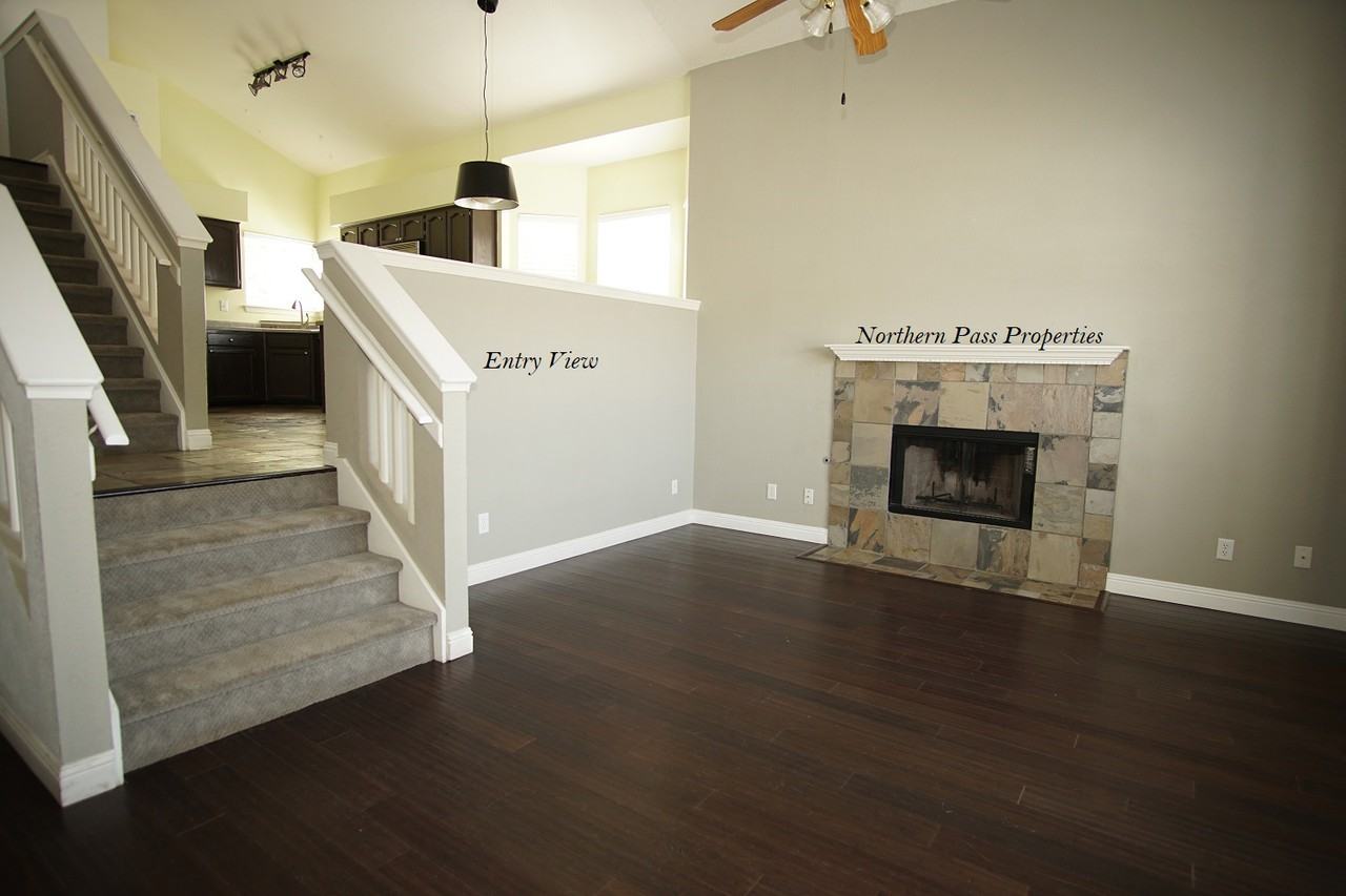 1516 Cherokee Ridge - Photo 2 of 22