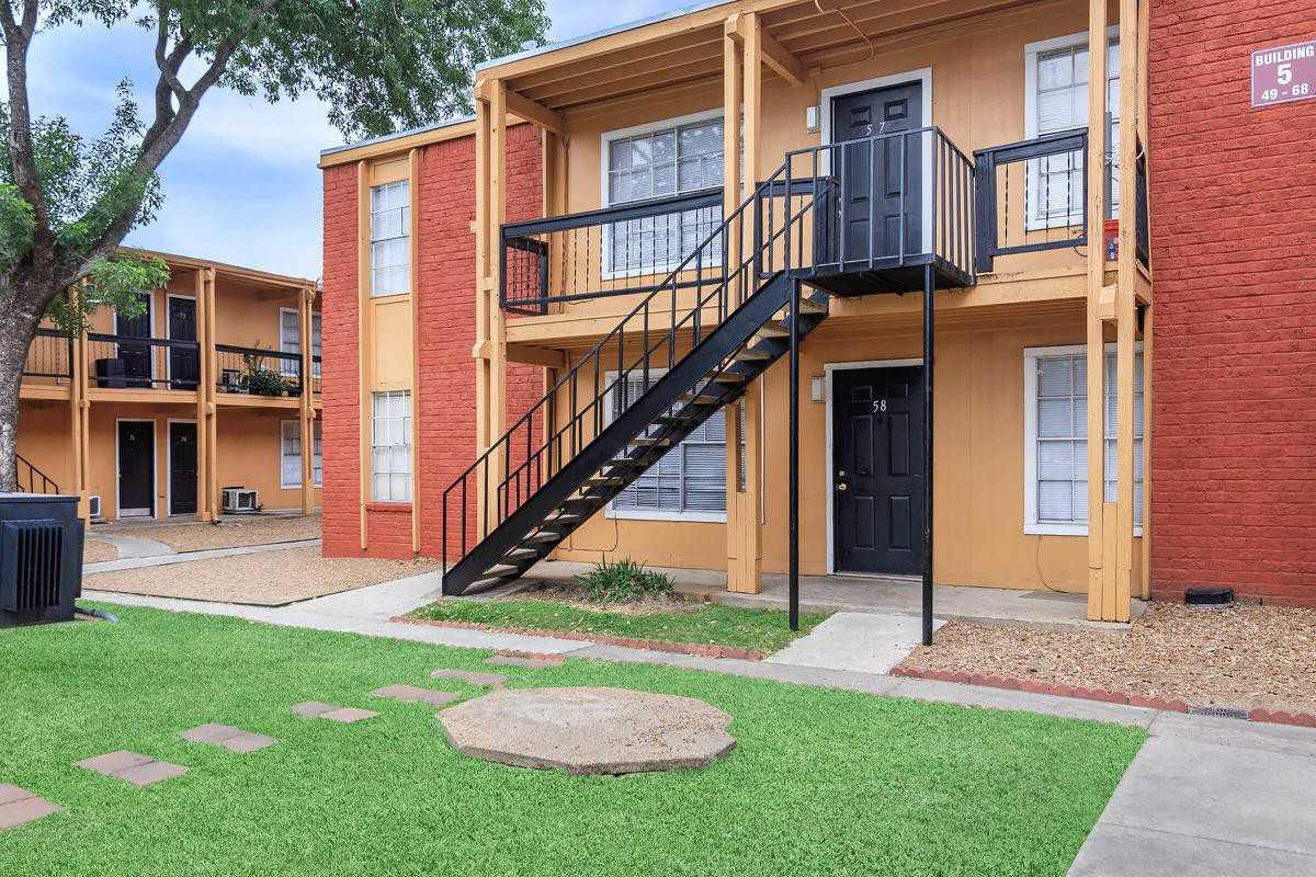 Woodvine - Photo 4 of 50