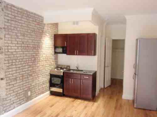 8th Ave & West 48th St #8D