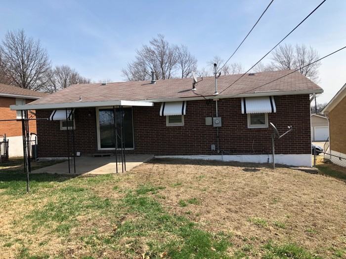 8724 N Jefferson St - Photo 3 of 22