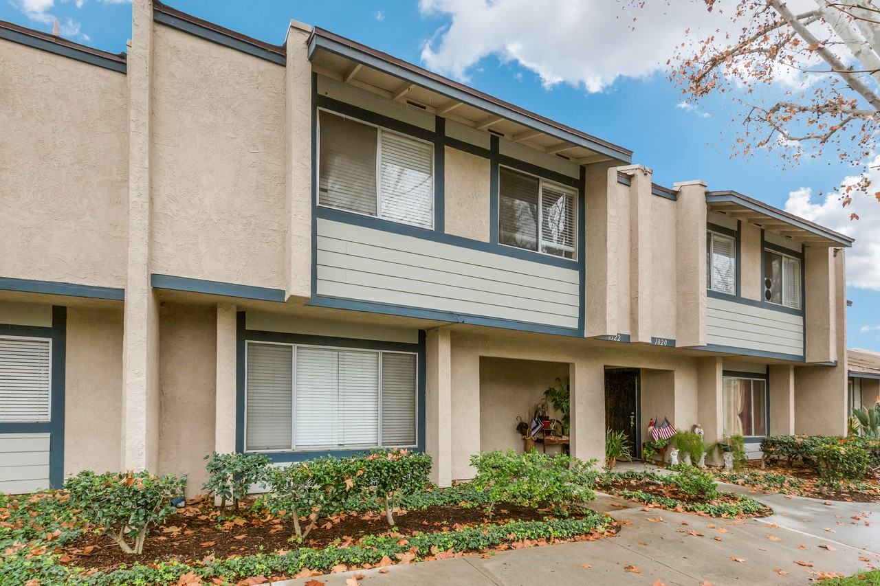 1022 Harrington Way - Photo 3 of 36