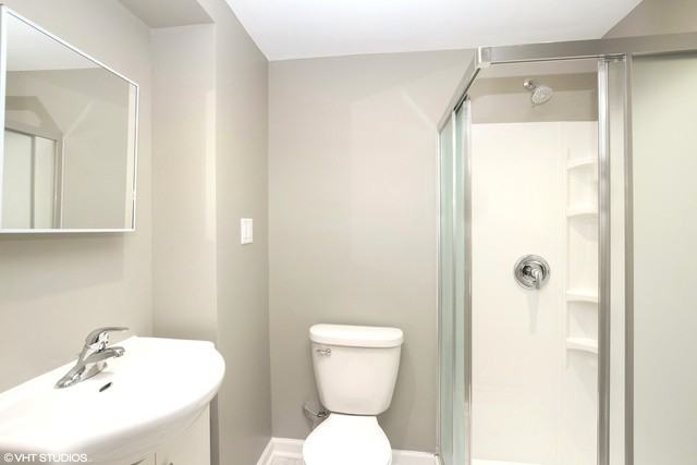 600 N Broadway St #1 - Photo 3 of 6