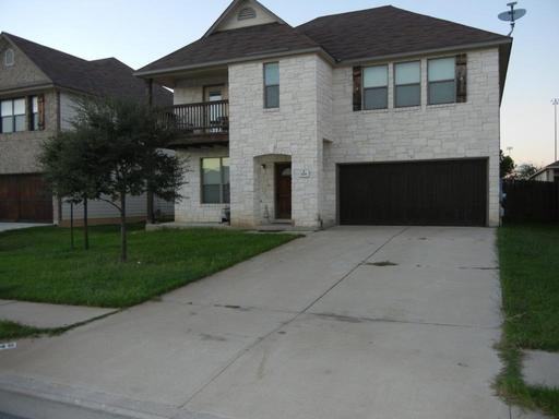 1745 Bayland St - Photo 3 of 31