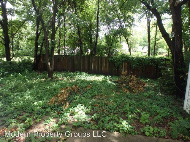 308 Benton St - Photo 3 of 13