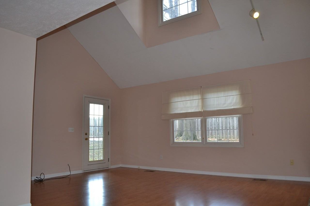 200 Steeple Chase Dr - Photo 2 of 21