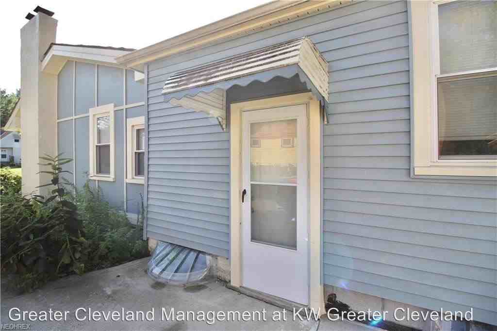 4096 W 220th St - Photo 2 of 33