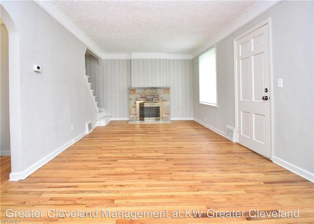 4096 W 220th St - Photo 3 of 33