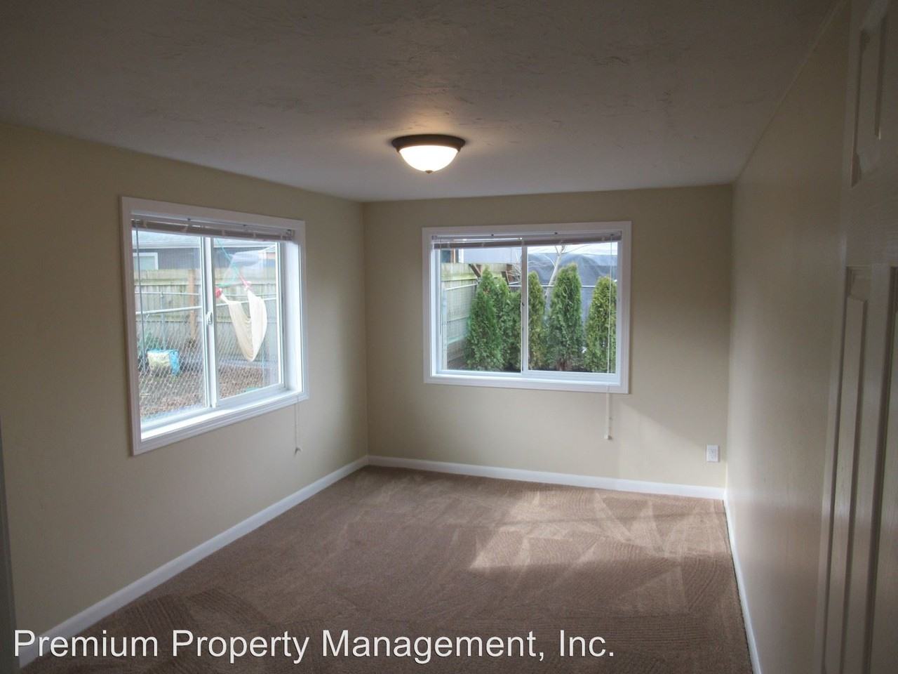 2025 Debbie Way NE - Photo 3 of 24