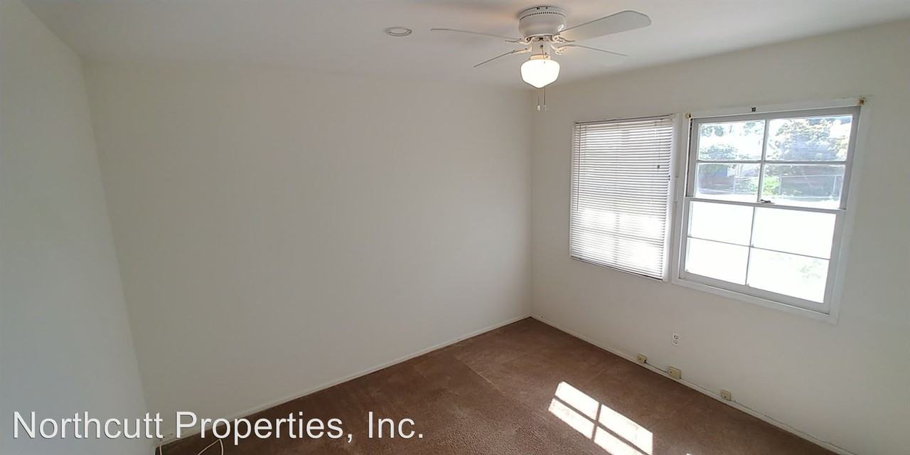 4431 Mt Castle Ave - Photo 3 of 15