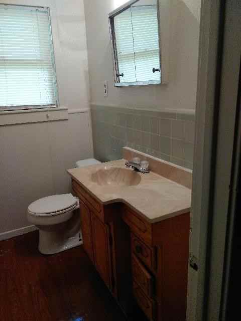 675 E Caston St - Photo 2 of 16