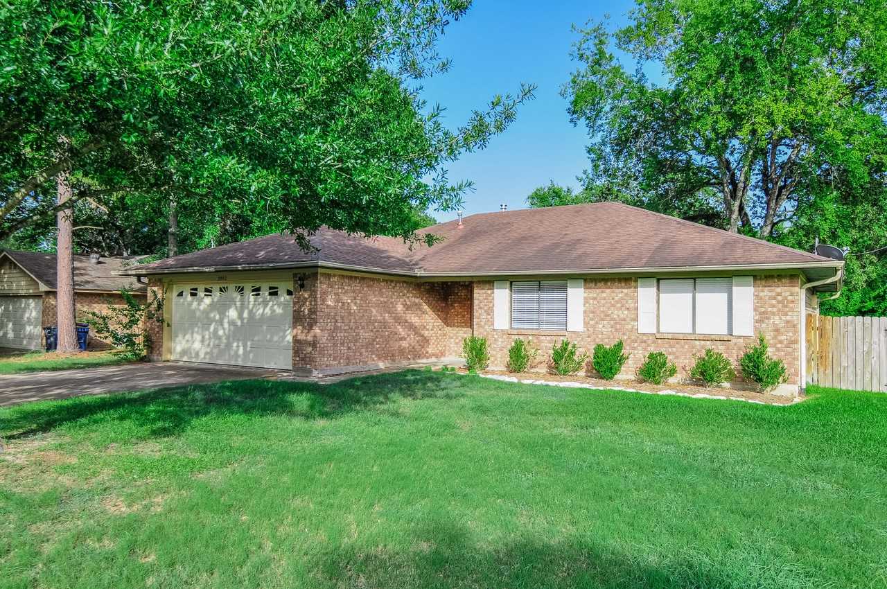 2802 Wilderness Dr S - Photo 2 of 27