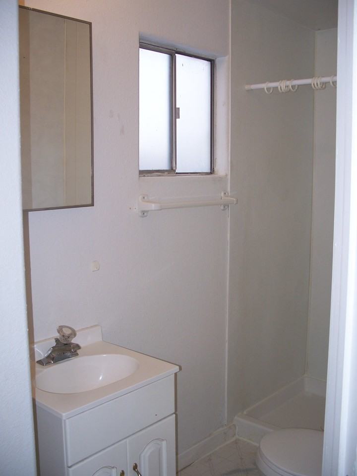 630 Chipeta Avenue - Photo 5 of 6