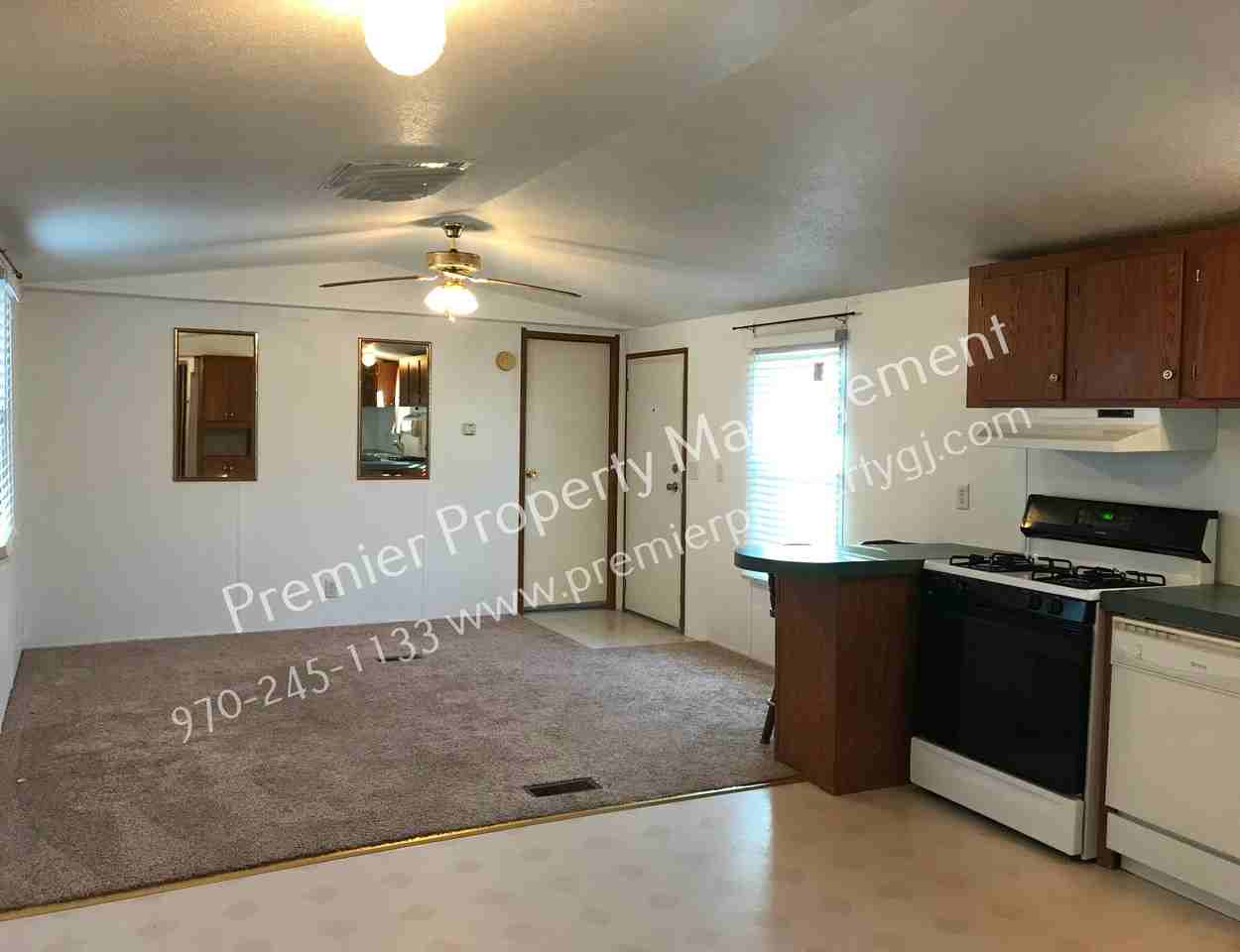 528 1/2 Elm Dr - Photo 5 of 9