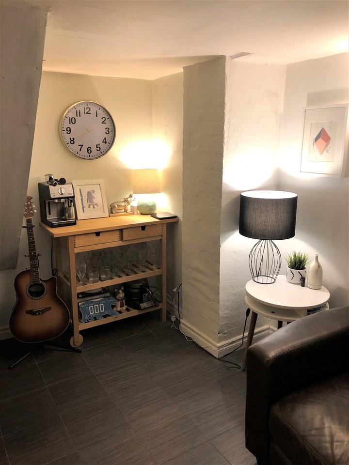 Dupont St At Spadina Rd West Side, Dupont St - Photo 2 of 10