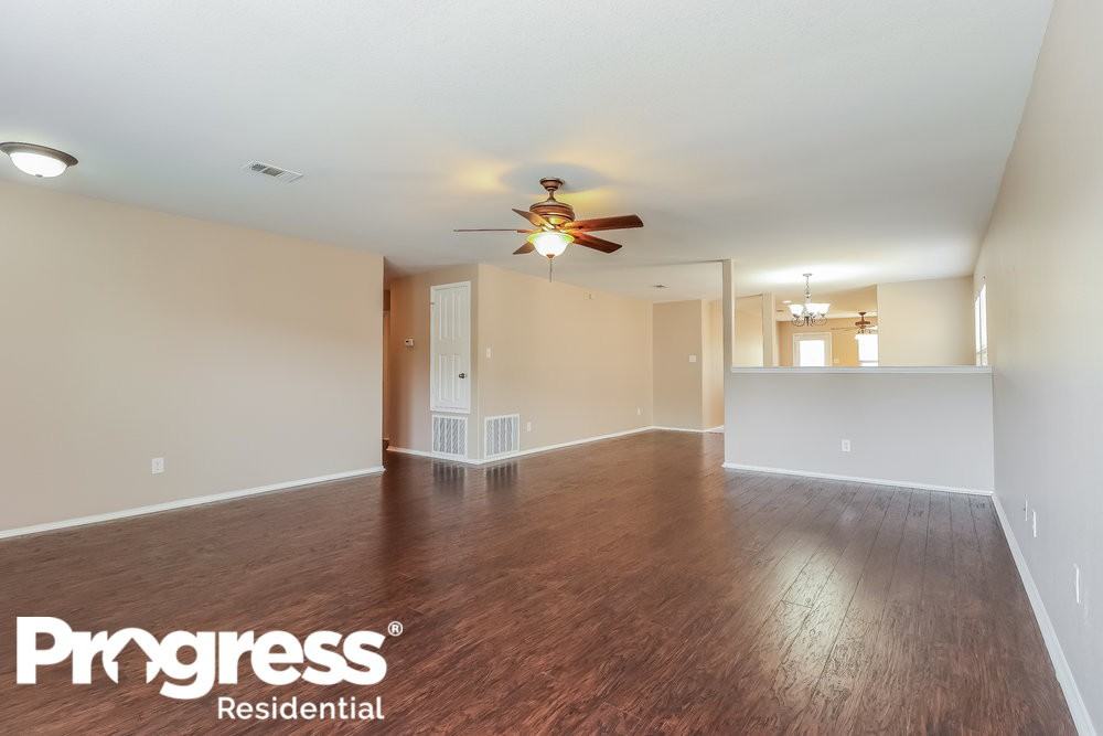 517 Jennifer Dr - Photo 2 of 15