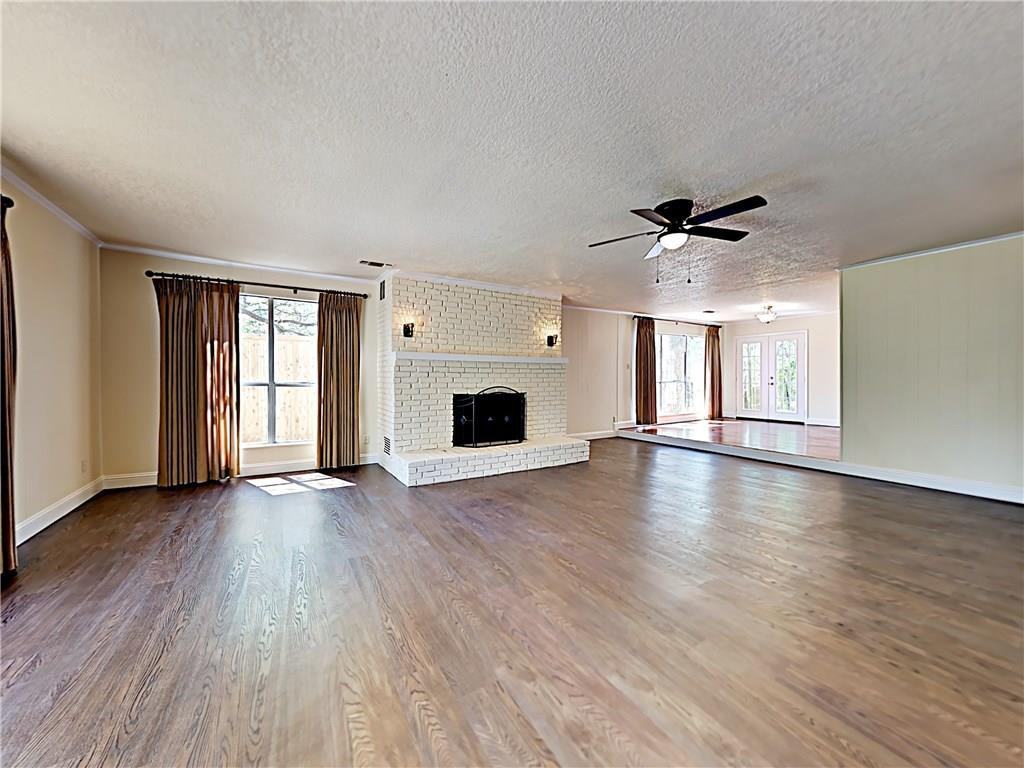 101 W 1st St - Photo 2 of 14