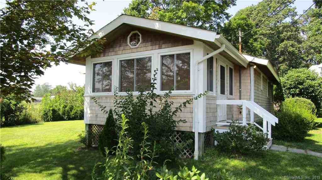 119 Beach Park Rd - Photo 2 of 12