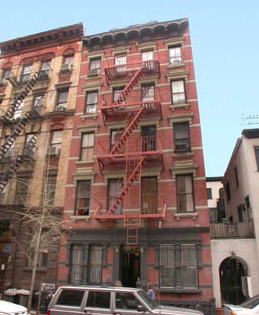 95 Perry Street - Photo 2 of 14