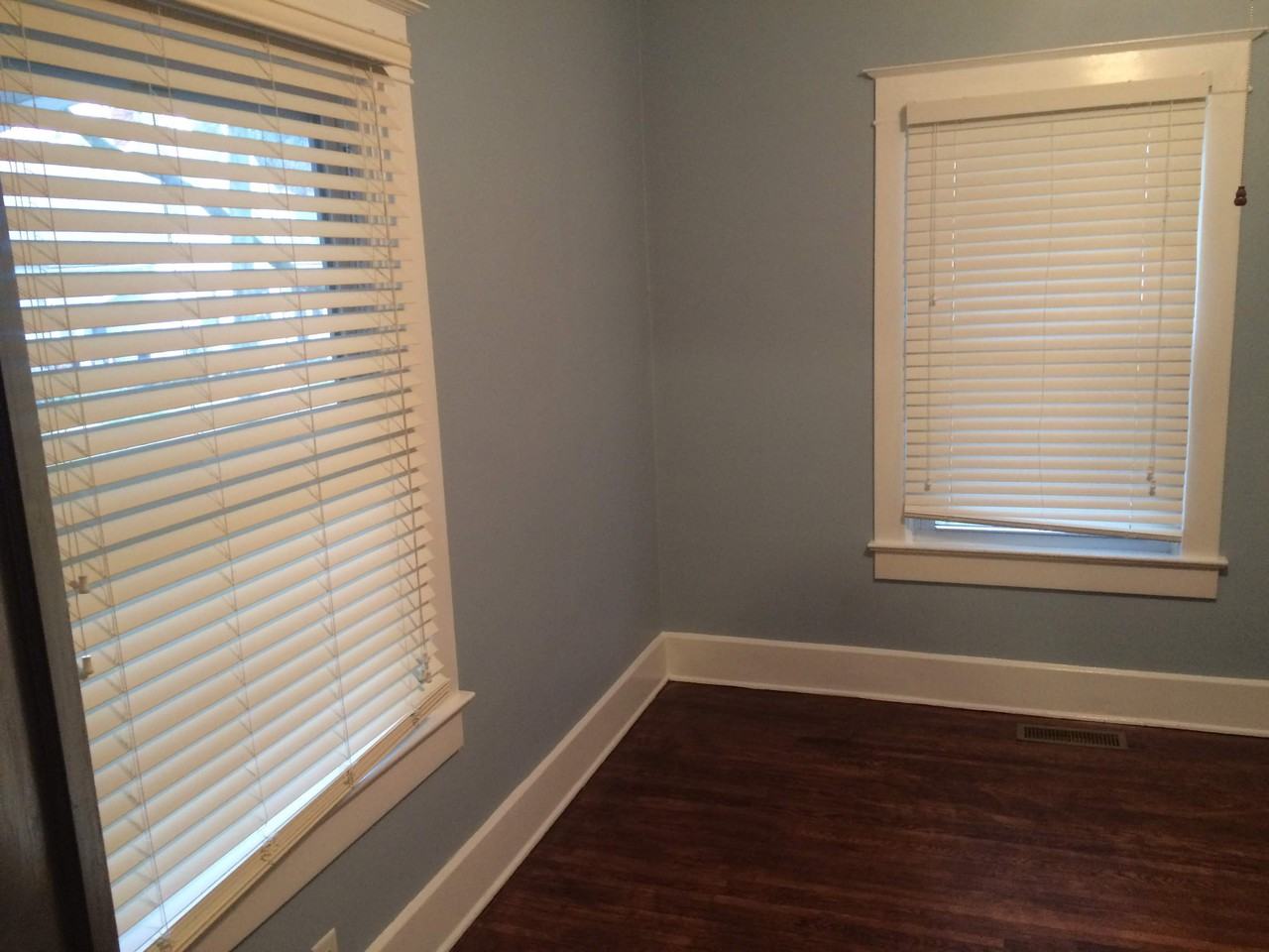 410 S Park Ave #1 - Photo 3 of 30
