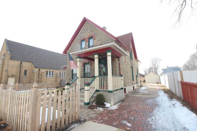 324 Griswold St - Photo 2 of 18