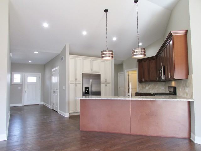 845 Meadow Ln - Photo 2 of 33