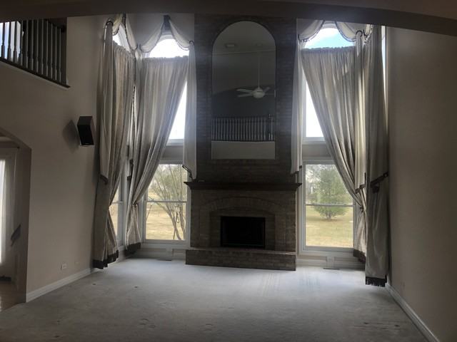 2240 Sutton Dr - Photo 2 of 4