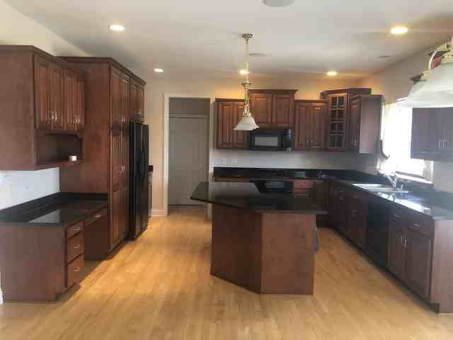 2240 Sutton Dr - Photo 3 of 4