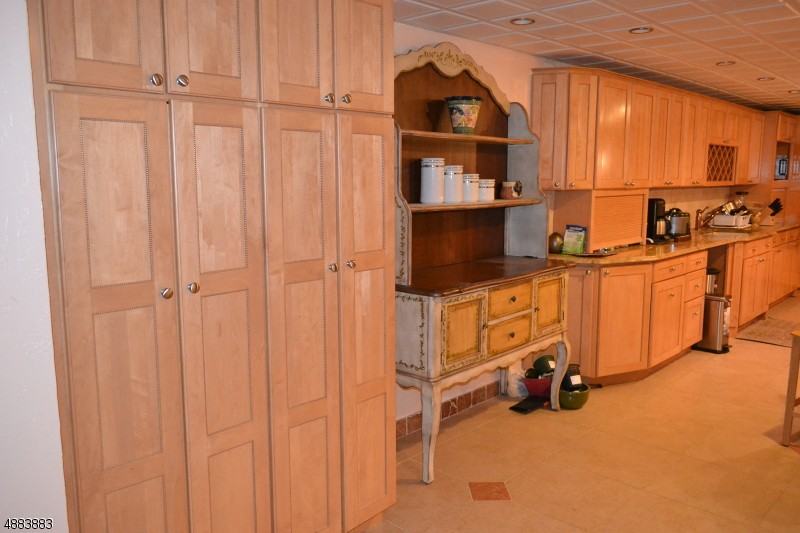 662 W Foothill Rd - Photo 2 of 9