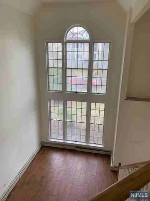 266 Grand St - Photo 3 of 7