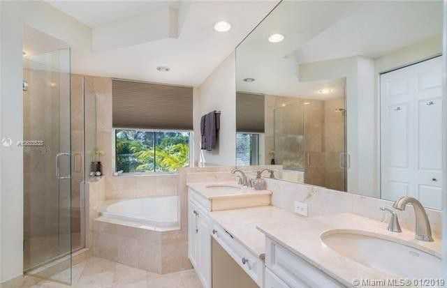 876 Spinnaker Drive - Photo 2 of 16