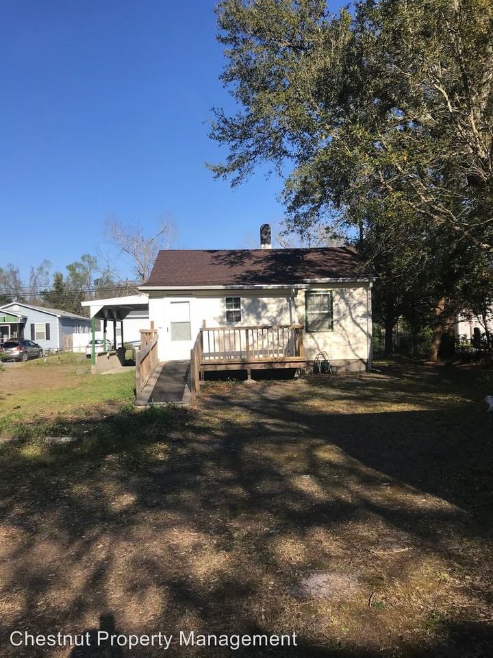 521 Maides Ave - Photo 2 of 10
