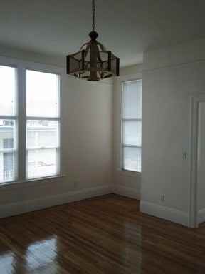 1635 6th Ave - Photo 3 of 6