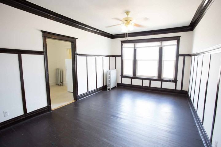 4859 S. Champlain Avenue - Photo 7 of 29