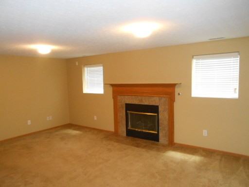 818 Bent Oak Dr - Photo 3 of 19