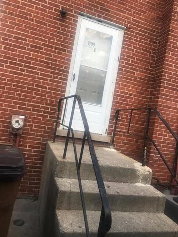 1009 N Villa Ave #C - Photo 3 of 9