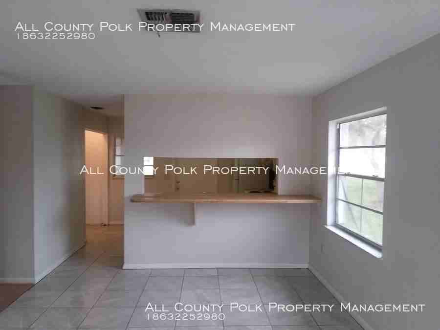 110 Stephenson Ave - Photo 3 of 7