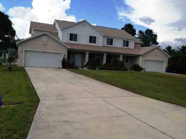 910 Countess Ave - Photo 3 of 4
