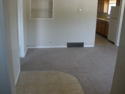 413 W Brown Ave - Photo 2 of 10