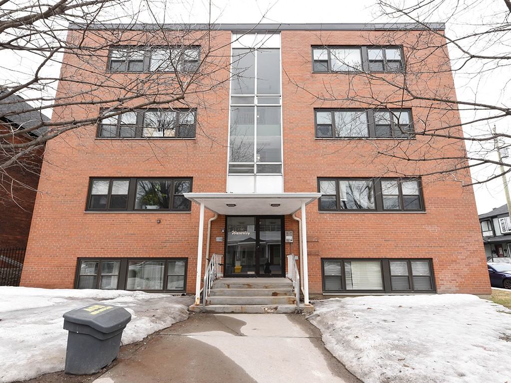 100 Waverley Street 105, Ottawa, ON K2P 0V2 1 Bedroom Apartment for