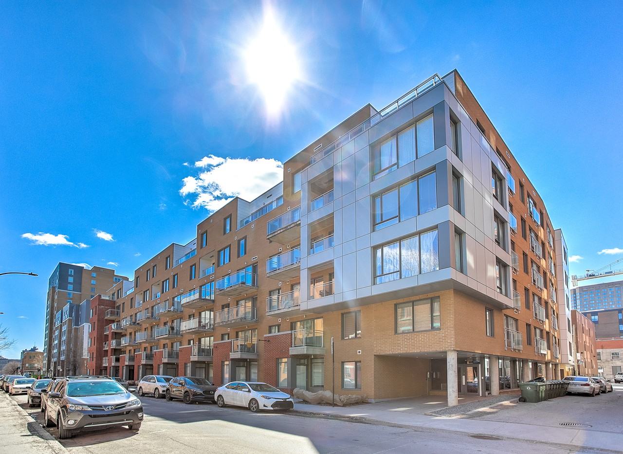 1248 Avenue de l'HôteldeVille 302, Montréal, QC H2X 3A9 2 Bedroom