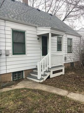 2424 S 66th St - Photo 3 of 24