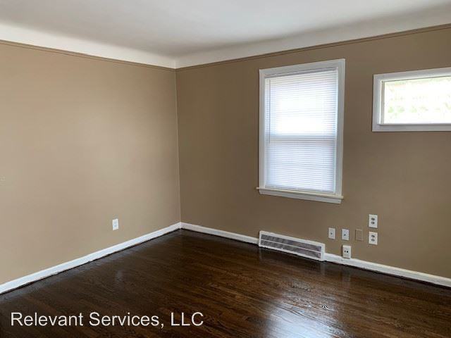 19330 Elkhart St - Photo 3 of 26