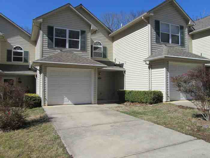 106 S Park Ln - Photo 2 of 18