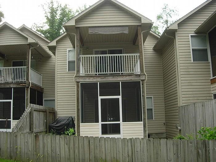 106 S Park Ln - Photo 3 of 18