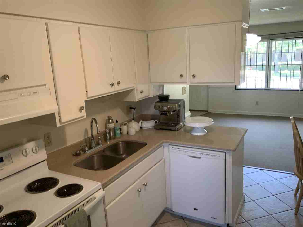 Love’s Rentals - Photo 2 of 10