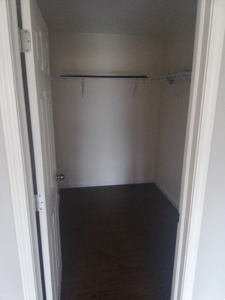 1065 Frank Brenneman Road - Photo 4 of 9