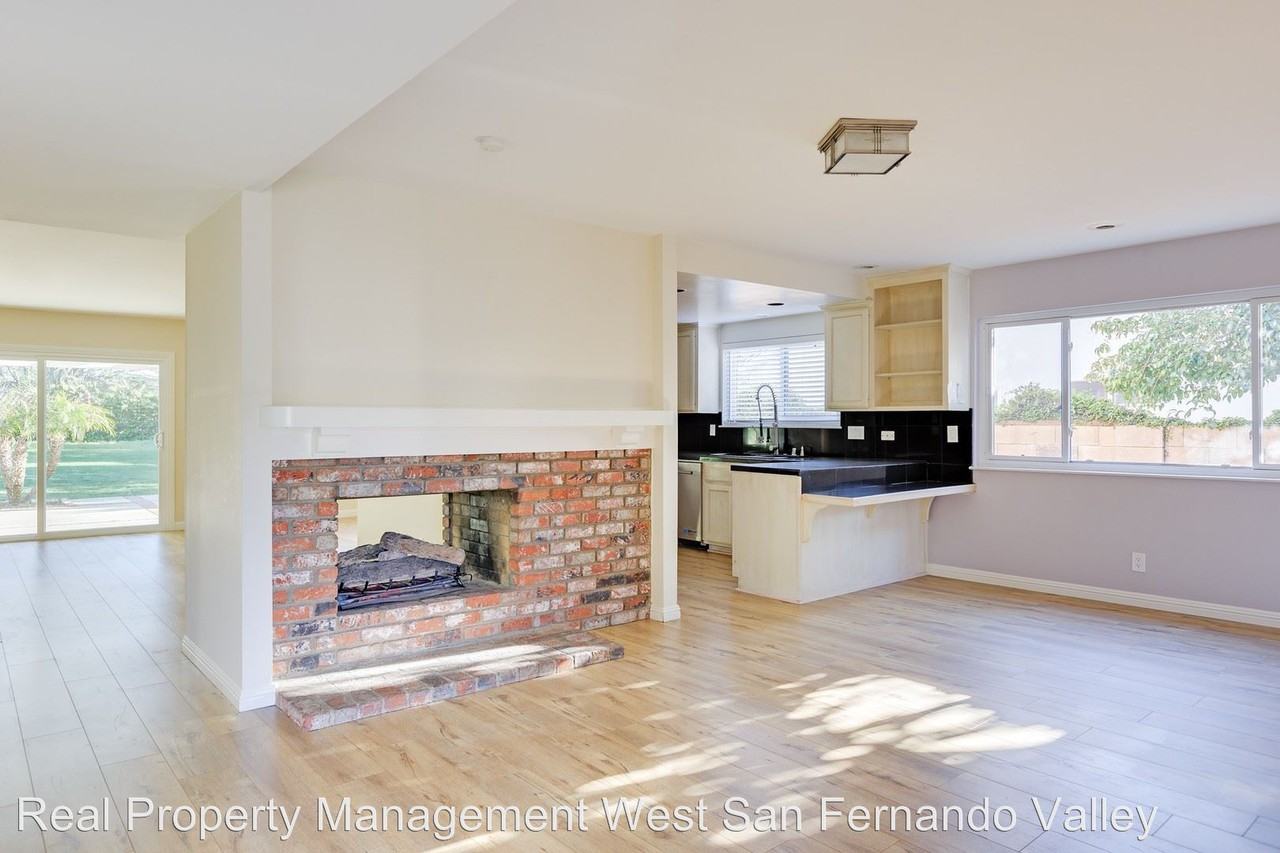 6512 Tamarind St - Photo 3 of 21
