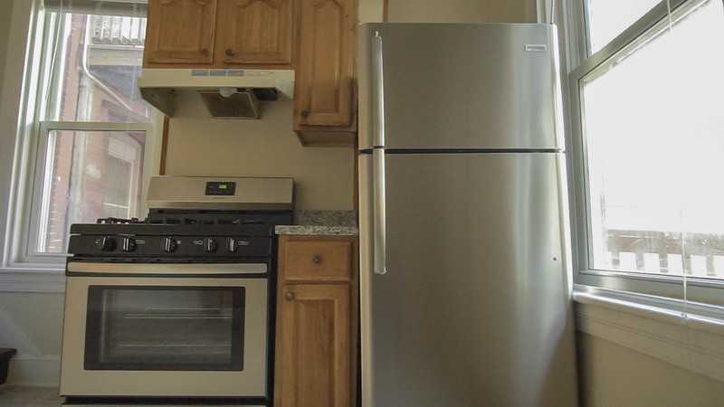 303 S Pine St - Photo 3 of 29