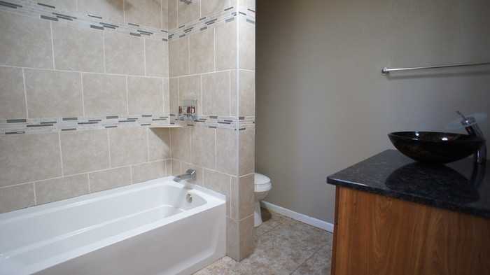 1724 Spruce St - Photo 3 of 10