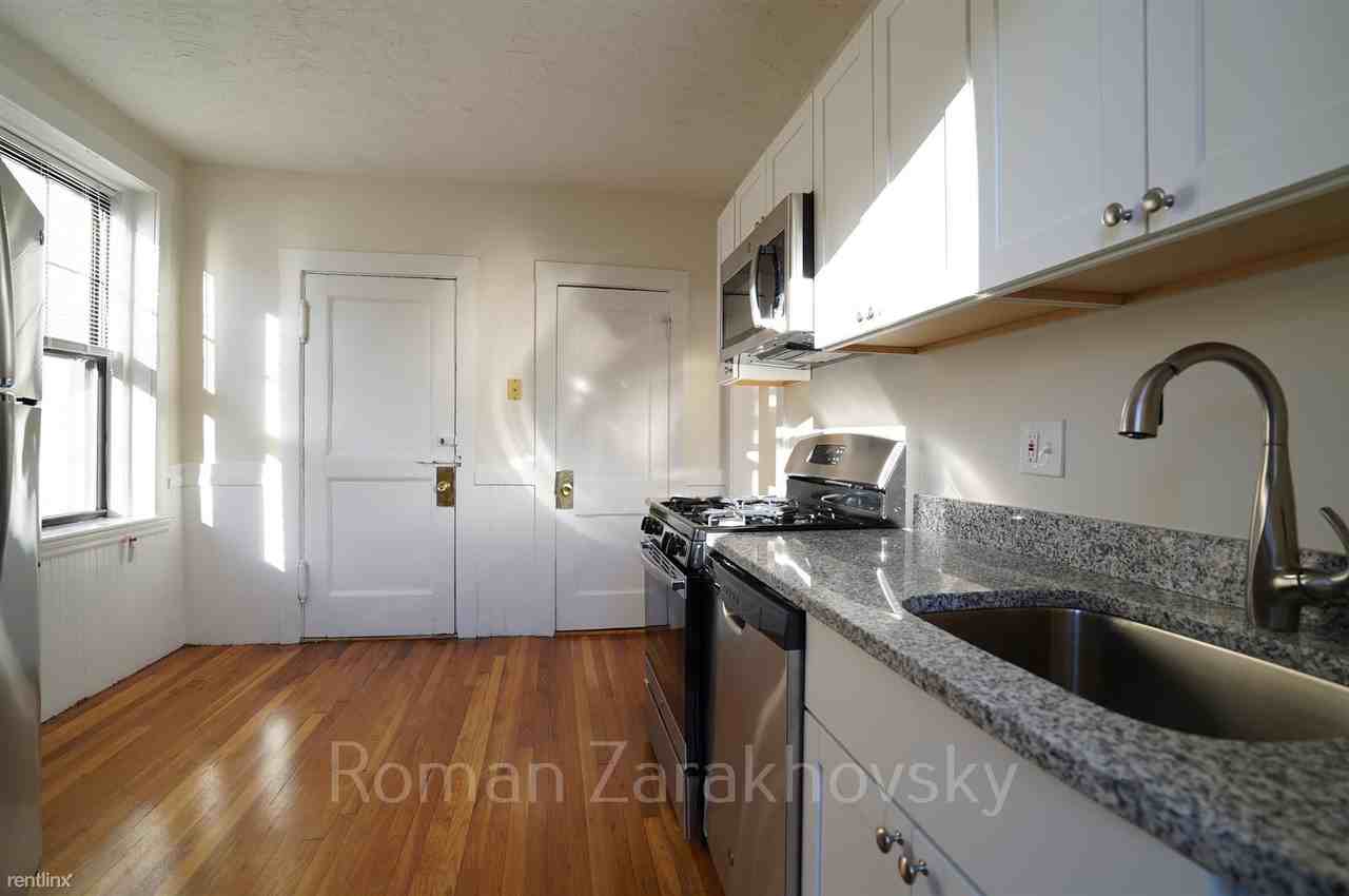 292 Harvard St - Photo 2 of 29